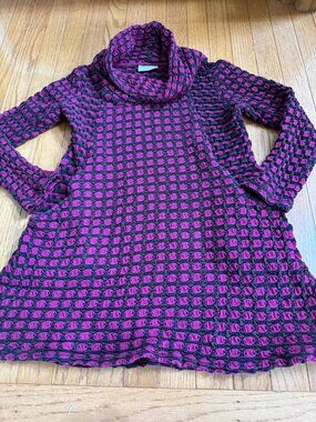 Komil • Textured Cotton Cowl‑Neck Tunic • Burgundy/Black/Pink • Art‑to‑Wear • XS